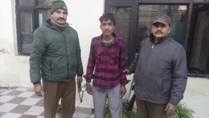 Drug Peddler Arrested